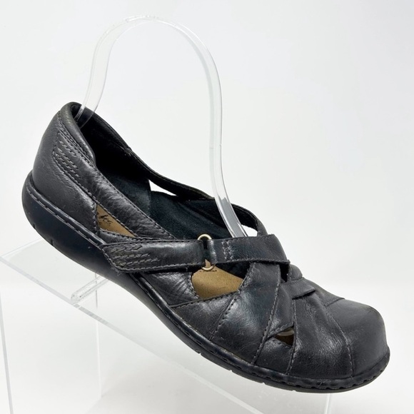 Clarks Black Leather Crisscross Mary Jane Round Toe Loafers Size 8 Adjustable - Picture 1 of 10